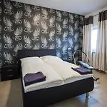 Schlegel 3* Westernkotten