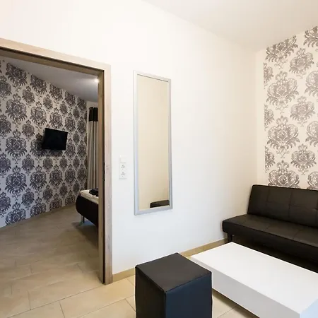 Schlegel 汽车旅馆 3*