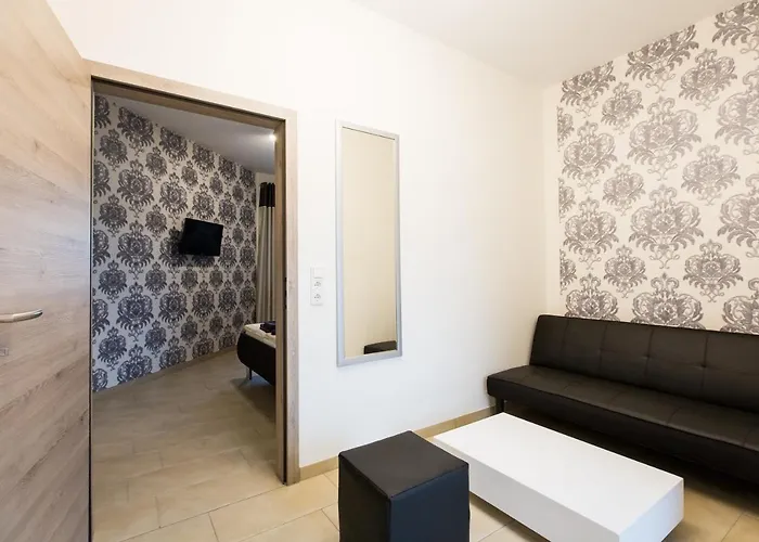 Schlegel 汽车旅馆 3*